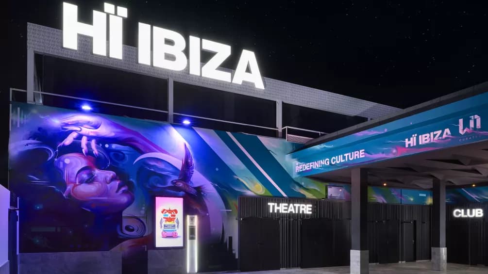 Мурал оживає, щойно наведеш телефон: Hï Ibiza відкрив галерею сучасного мистецтва просто в нічному клубі