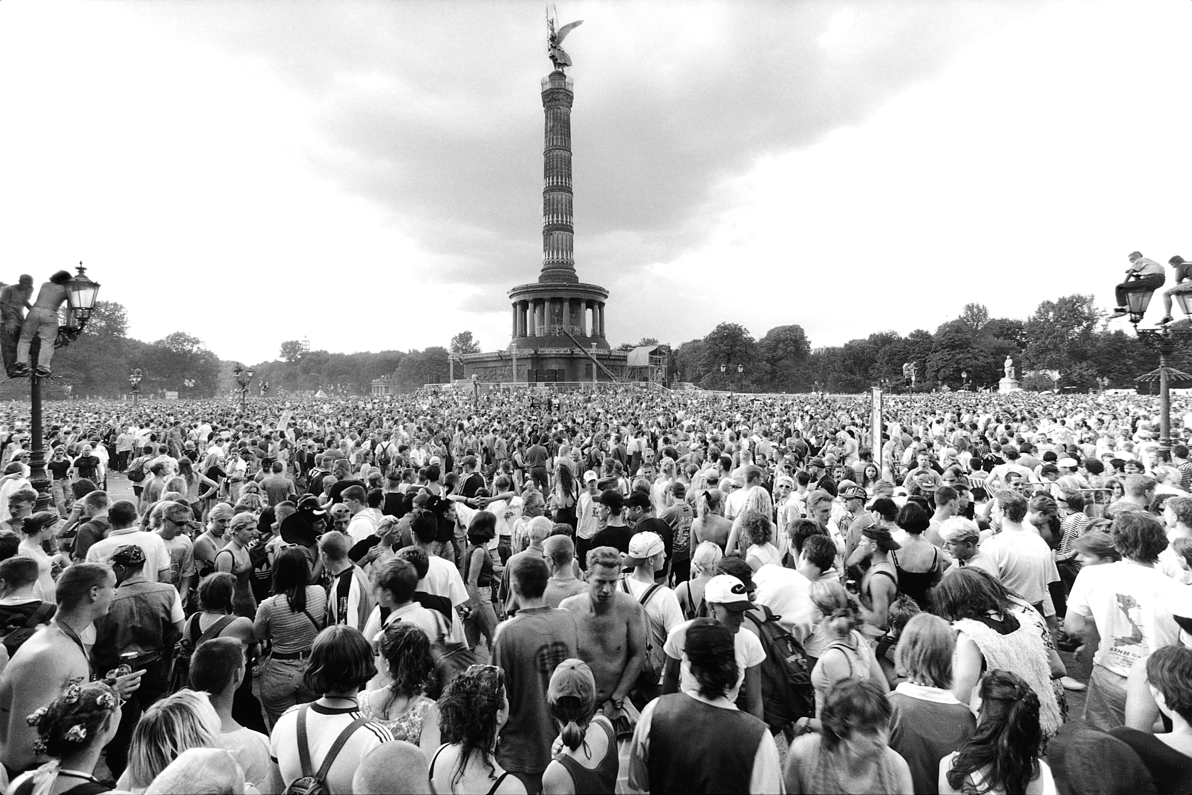 Love Parade повертається — але на екрані: вийшла документалка про берлінський парад